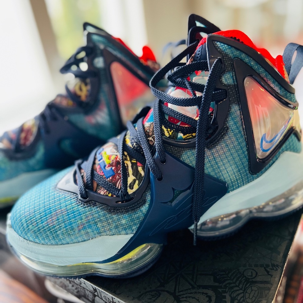 Nike Lebron  19